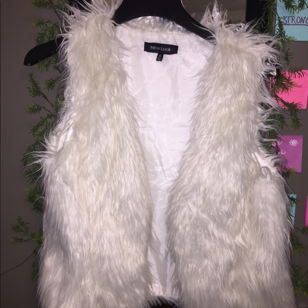 White Faux Fur Vest ☁️